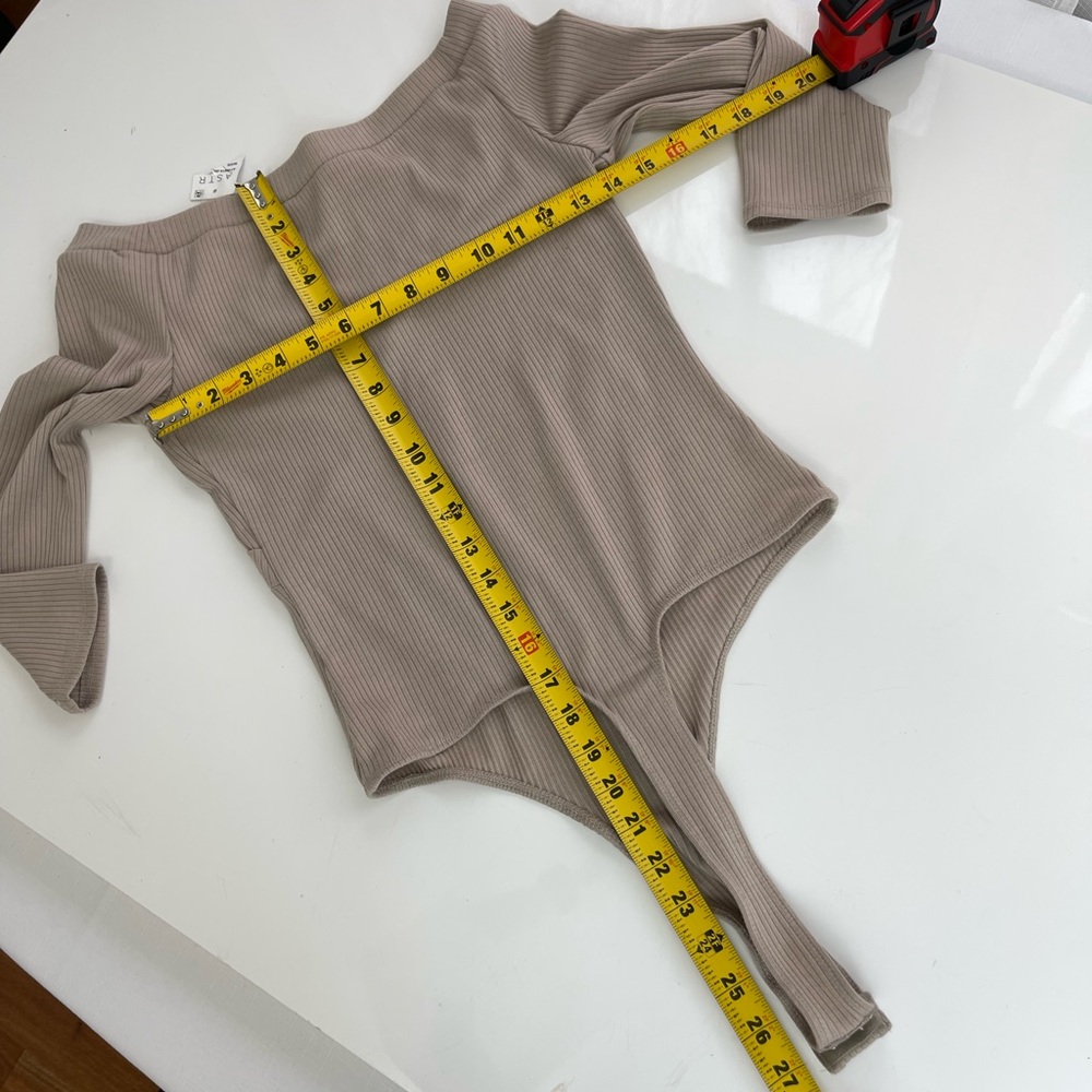 🌟SOLD ASTR THE LABEL nude THONG BODYSUIT layer piece ribbed V neck long sleeves - Picture 5 of 6